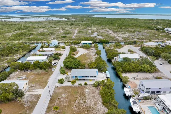 $989,000 | 3633 Blue Lagoon Street, Big Pine Key, FL 33043