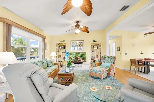 $989,000 | 3633 Blue Lagoon Street, Big Pine Key, FL 33043