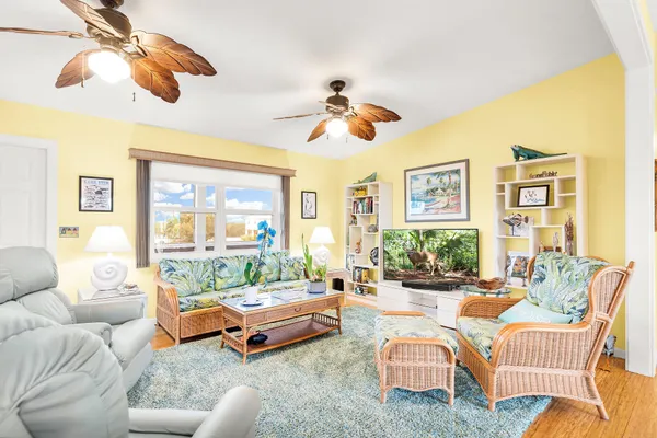 $989,000 | 3633 Blue Lagoon Street, Big Pine Key, FL 33043