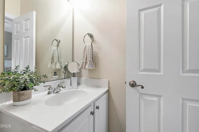 $2,300 | 222 Ashton Hall Lane, Raleigh, NC 27609