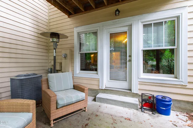 $2,300 | 222 Ashton Hall Lane, Raleigh, NC 27609