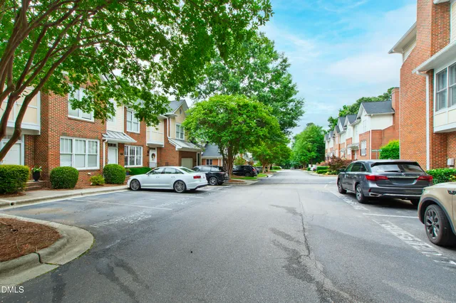 $2,300 | 222 Ashton Hall Lane, Raleigh, NC 27609