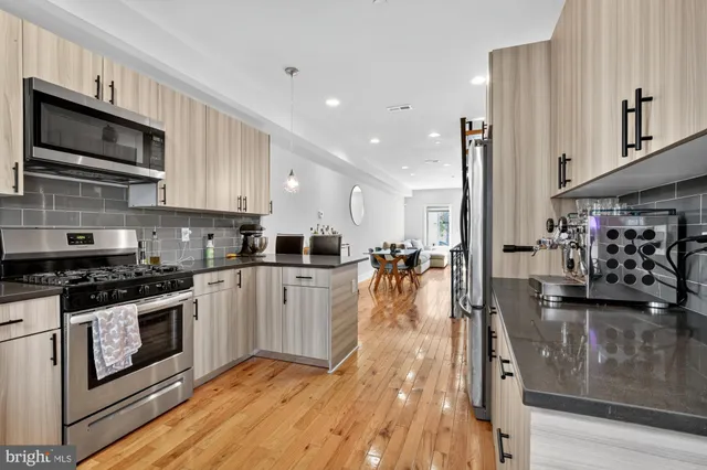 $2,545 | 427 West Norris Street, Philadelphia, PA 19122