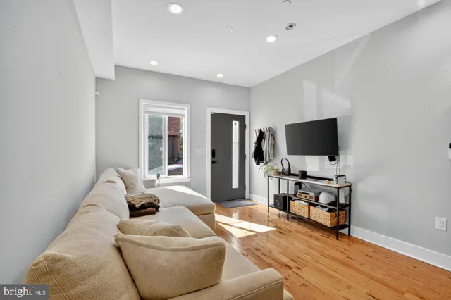 $2,545 | 427 West Norris Street, Philadelphia, PA 19122