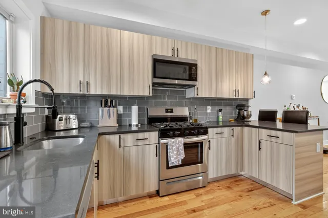 $2,545 | 427 West Norris Street, Philadelphia, PA 19122