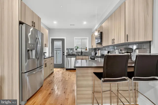 $2,545 | 427 West Norris Street, Philadelphia, PA 19122