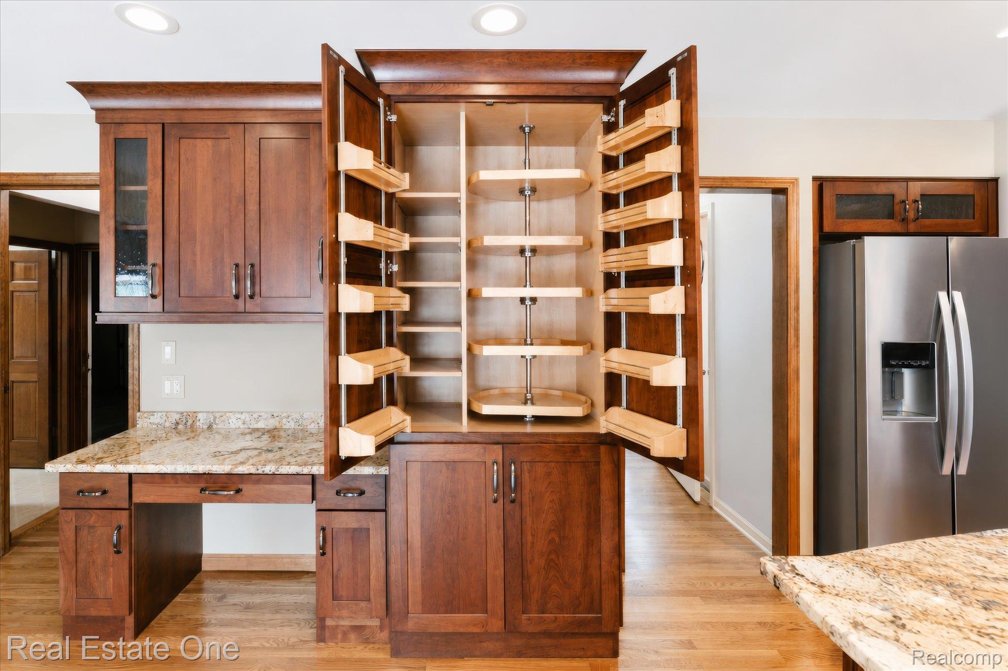 3393 Charlwood Drive Rochester, MI 48306 - Photo 15 of 60 15-019.jpg