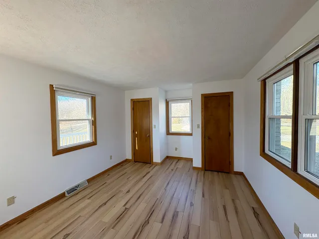 $299,900 | 209 East Alconbury Road, Metamora, IL 61548