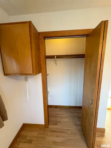 $299,900 | 209 East Alconbury Road, Metamora, IL 61548