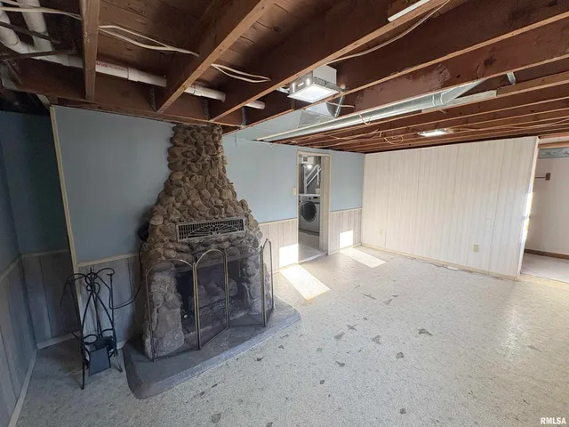 $299,900 | 209 East Alconbury Road, Metamora, IL 61548