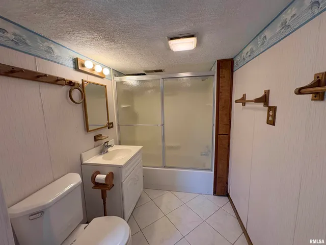 $299,900 | 209 East Alconbury Road, Metamora, IL 61548