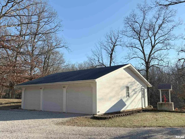 $299,900 | 209 East Alconbury Road, Metamora, IL 61548