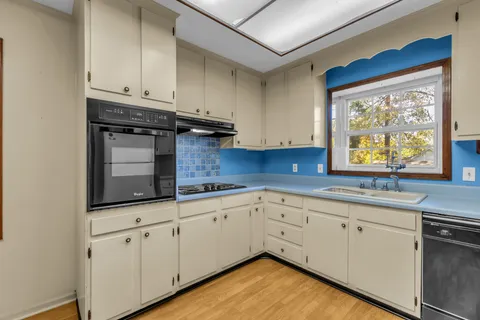 $359,000 | 2437 Rychen Drive, Nashville, TN 37217