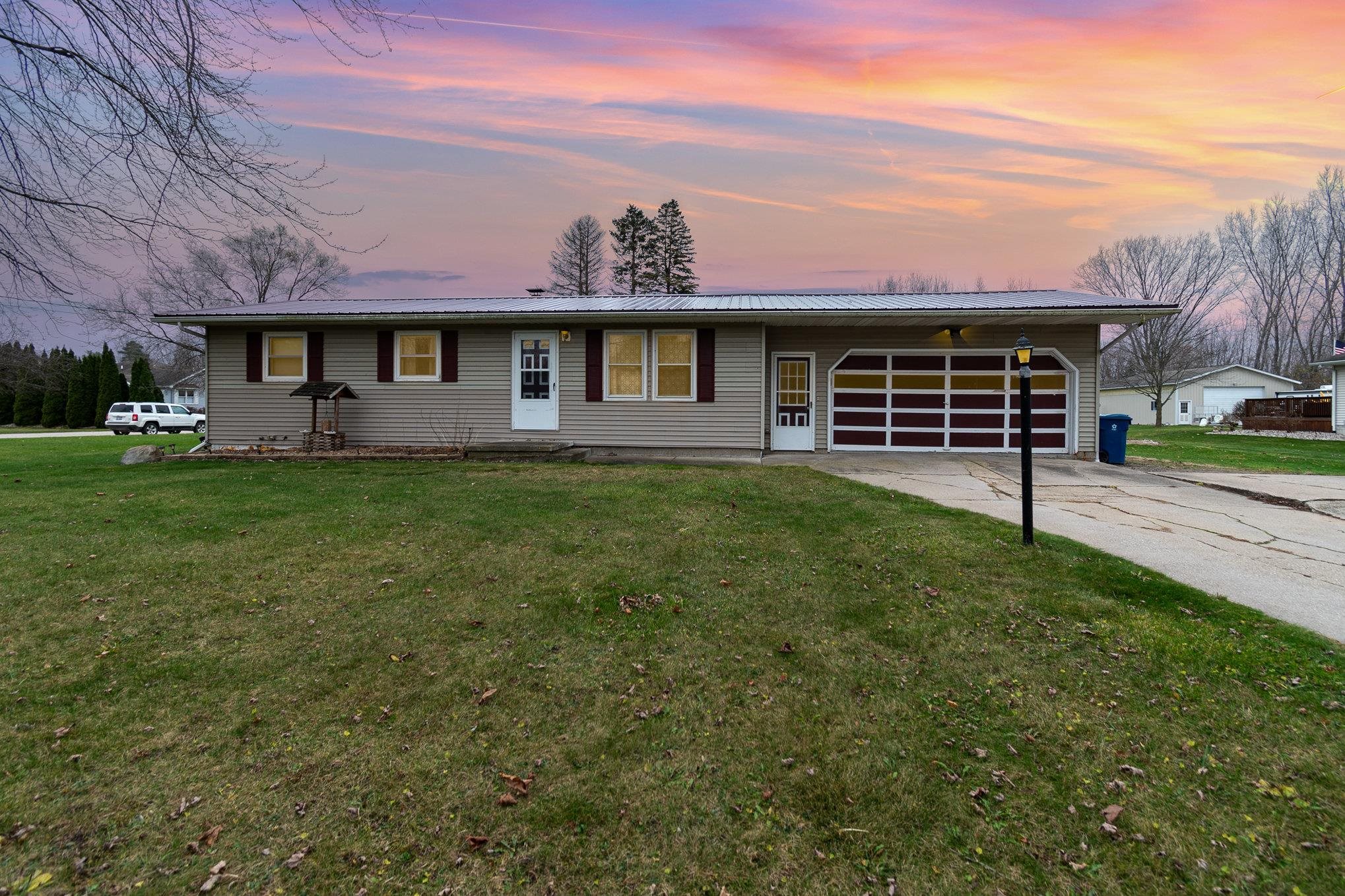 2375 West North Union Road Auburn, MI 48611 - Photo 1 of 36 Gallery Image 1