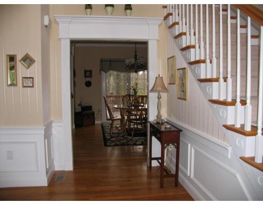 26 Huckleberry Road Hopkinton, MA 01748 - Photo 2 of 30 Gallery Image 2