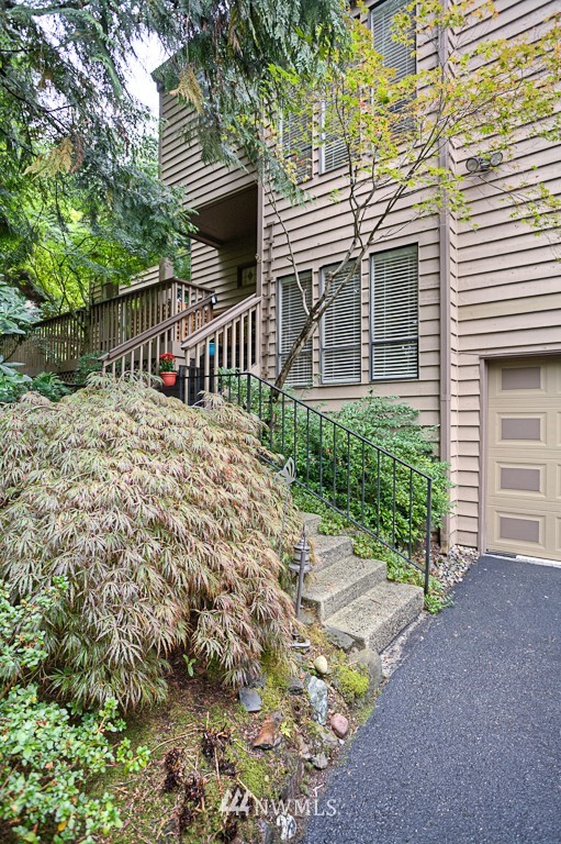 22118 4th Avenue Southeast Bothell, WA 98021 - Photo 2 of 25