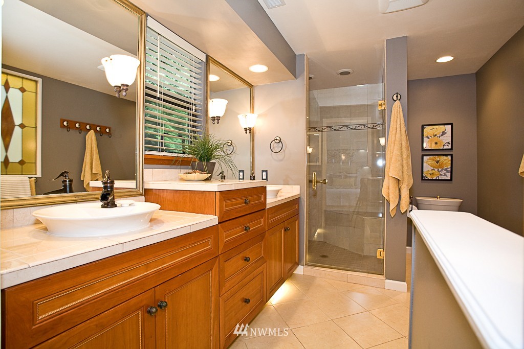 22118 4th Avenue Southeast Bothell, WA 98021 - Photo 12 of 25