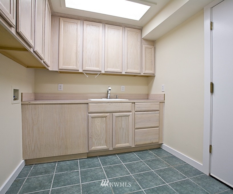 22118 4th Avenue Southeast Bothell, WA 98021 - Photo 18 of 25