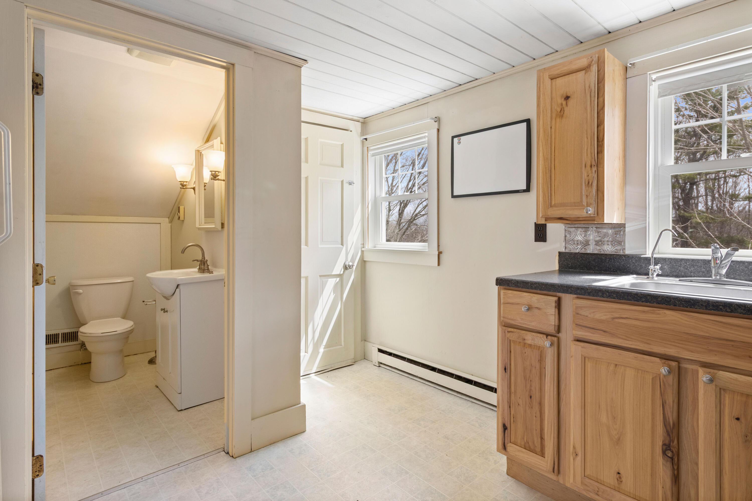 445 Manktown Road Waldoboro, ME 04572 - Photo 24 of 33