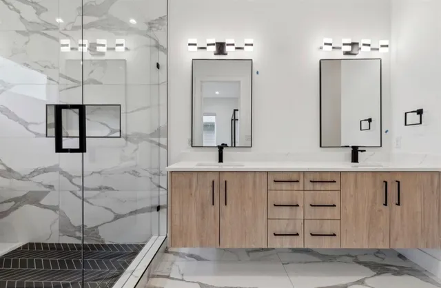 $5,200 | 2333 Vagas Street, Dallas, TX 75219