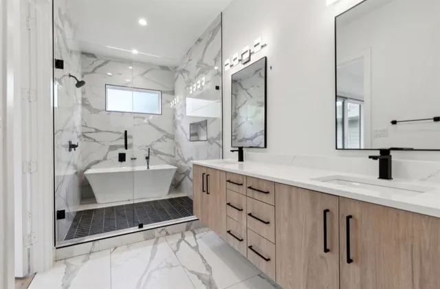 $5,200 | 2333 Vagas Street, Dallas, TX 75219