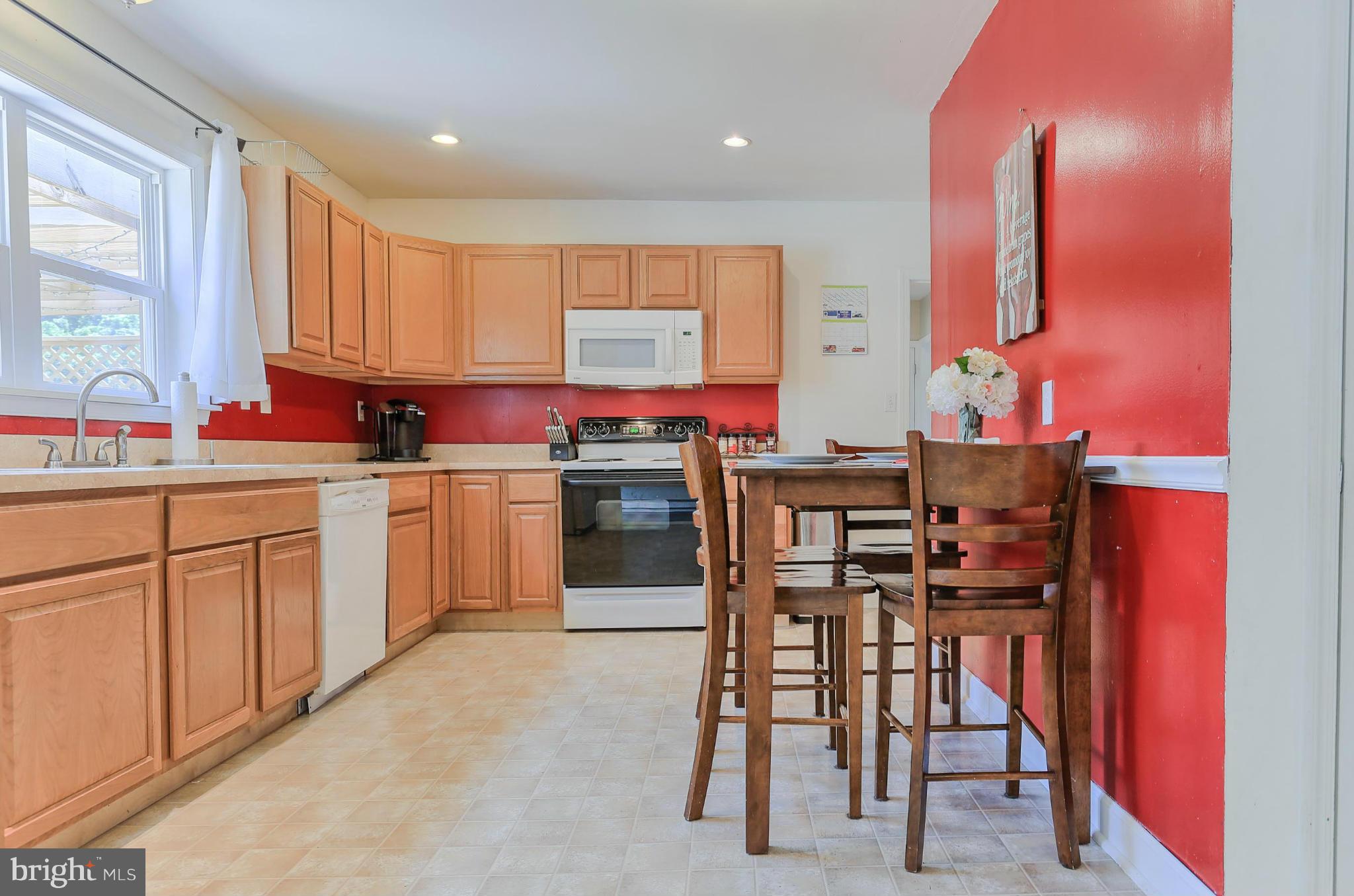 1043 Security Road Hagerstown, MD 21742 - Photo 12 of 29 Kitchen