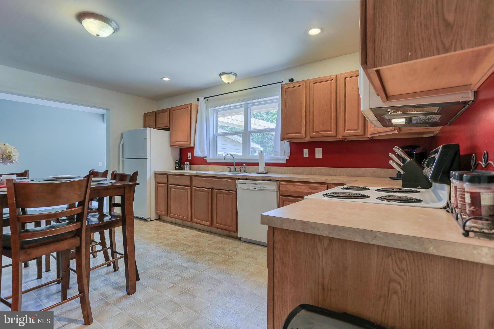 1043 Security Road Hagerstown, MD 21742 - Photo 20 of 29 Kitchen