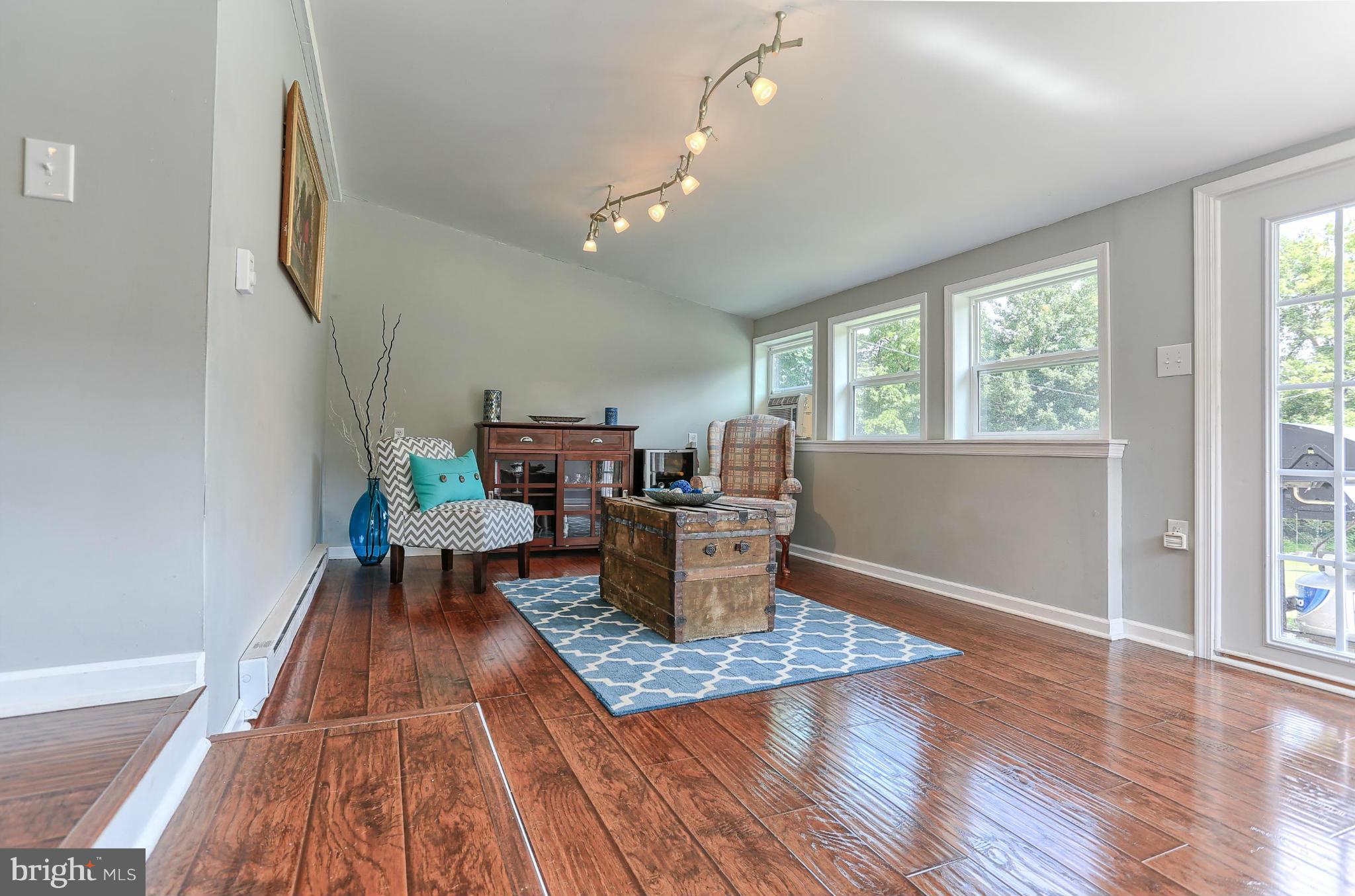 1043 Security Road Hagerstown, MD 21742 - Photo 9 of 29 Family Room