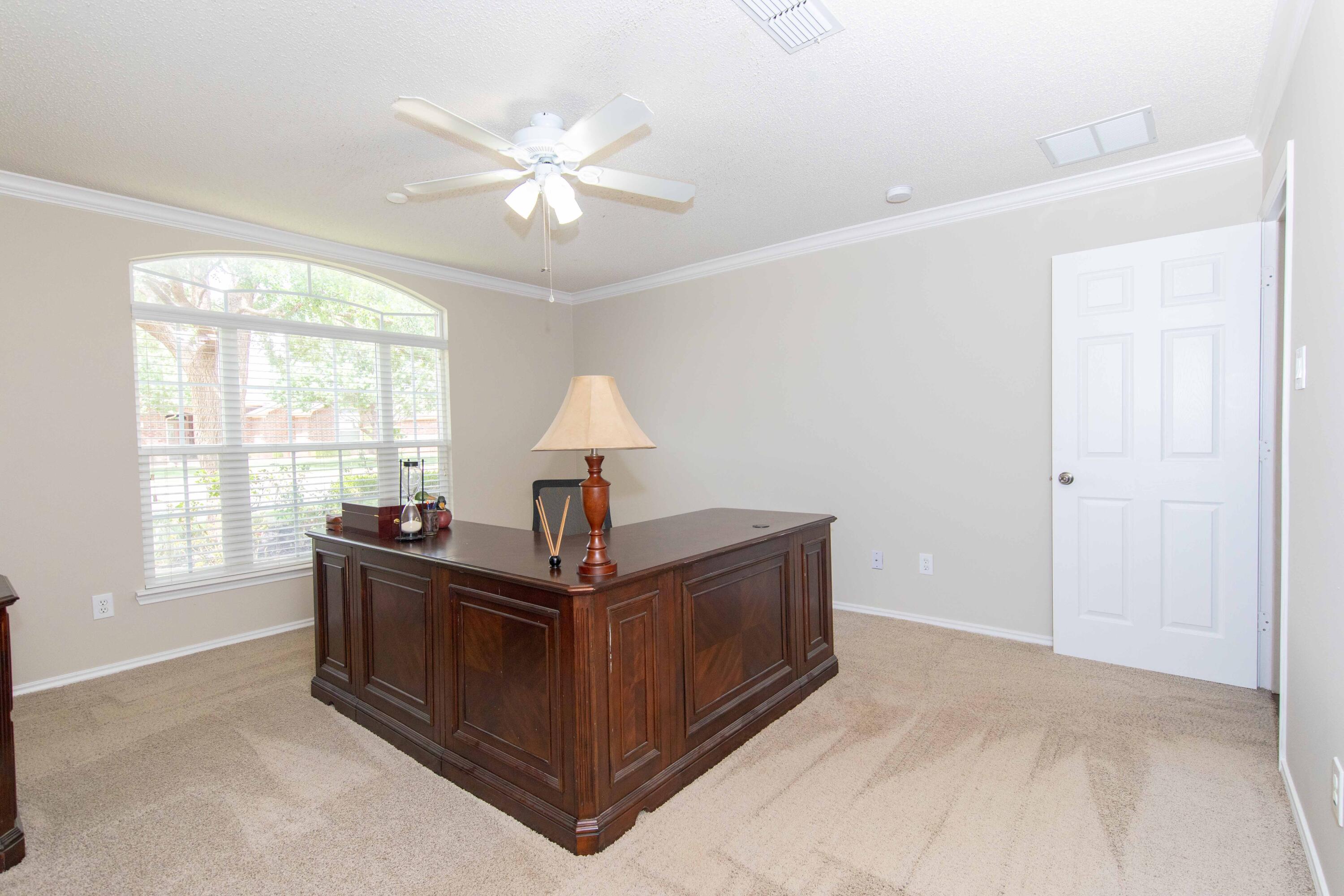 5833 88th Street Lubbock, TX 79424 - Photo 23 of 30 5833 88th-24