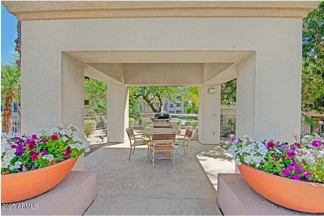 $1,555 | 1550 East Thunderbird Road, Unit C1, Phoenix, AZ 85022