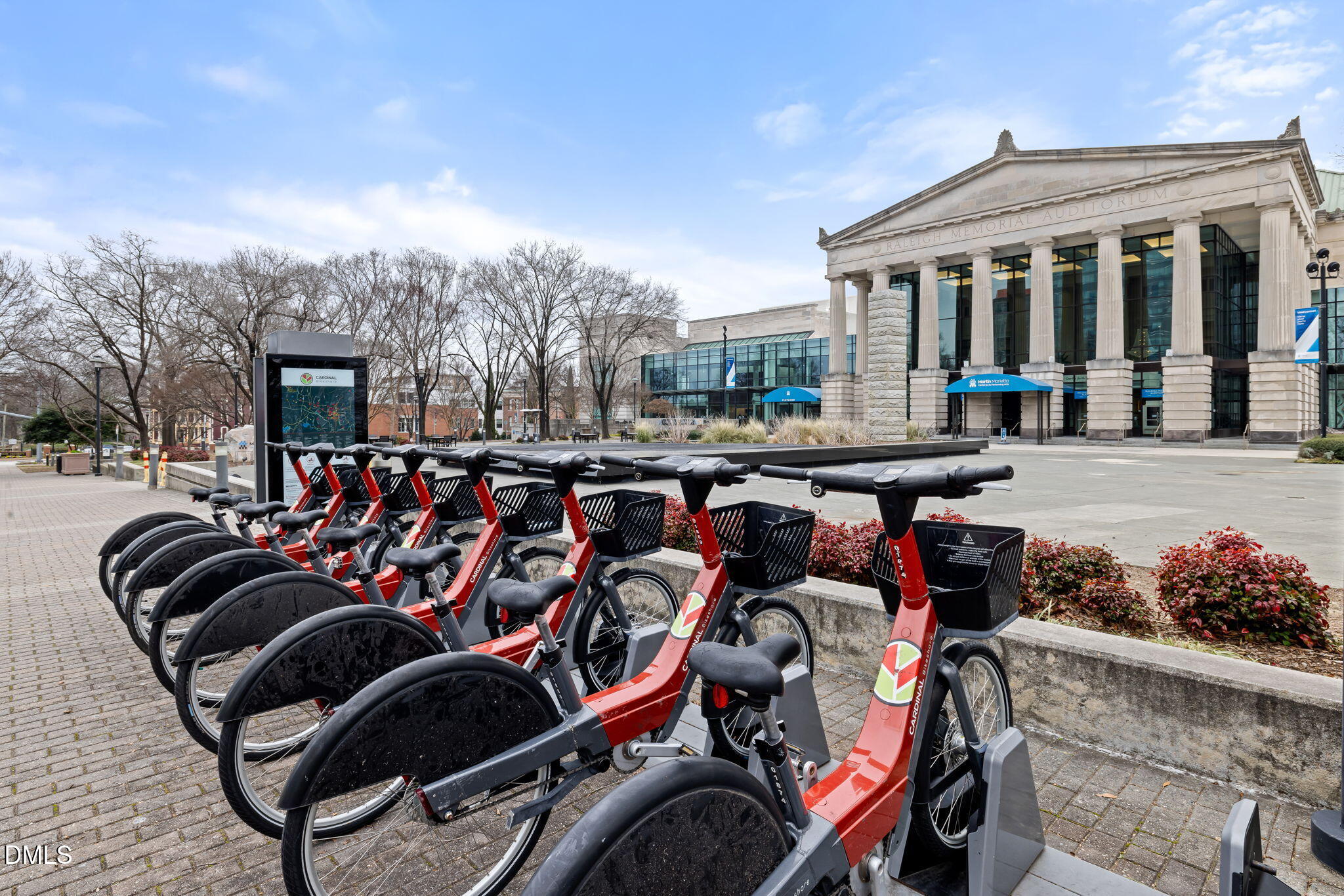 309 Bragg Street Raleigh, NC 27601 - Photo 44 of 55 a view of a chairs and tables in the patio