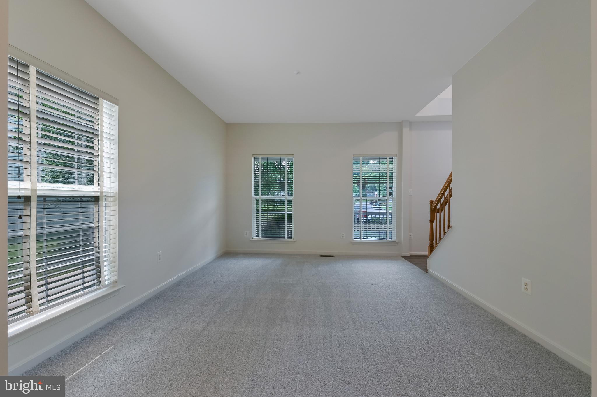 8008 Oat Ridge Court Bowie, MD 20715 - Photo 14 of 55 Living Room