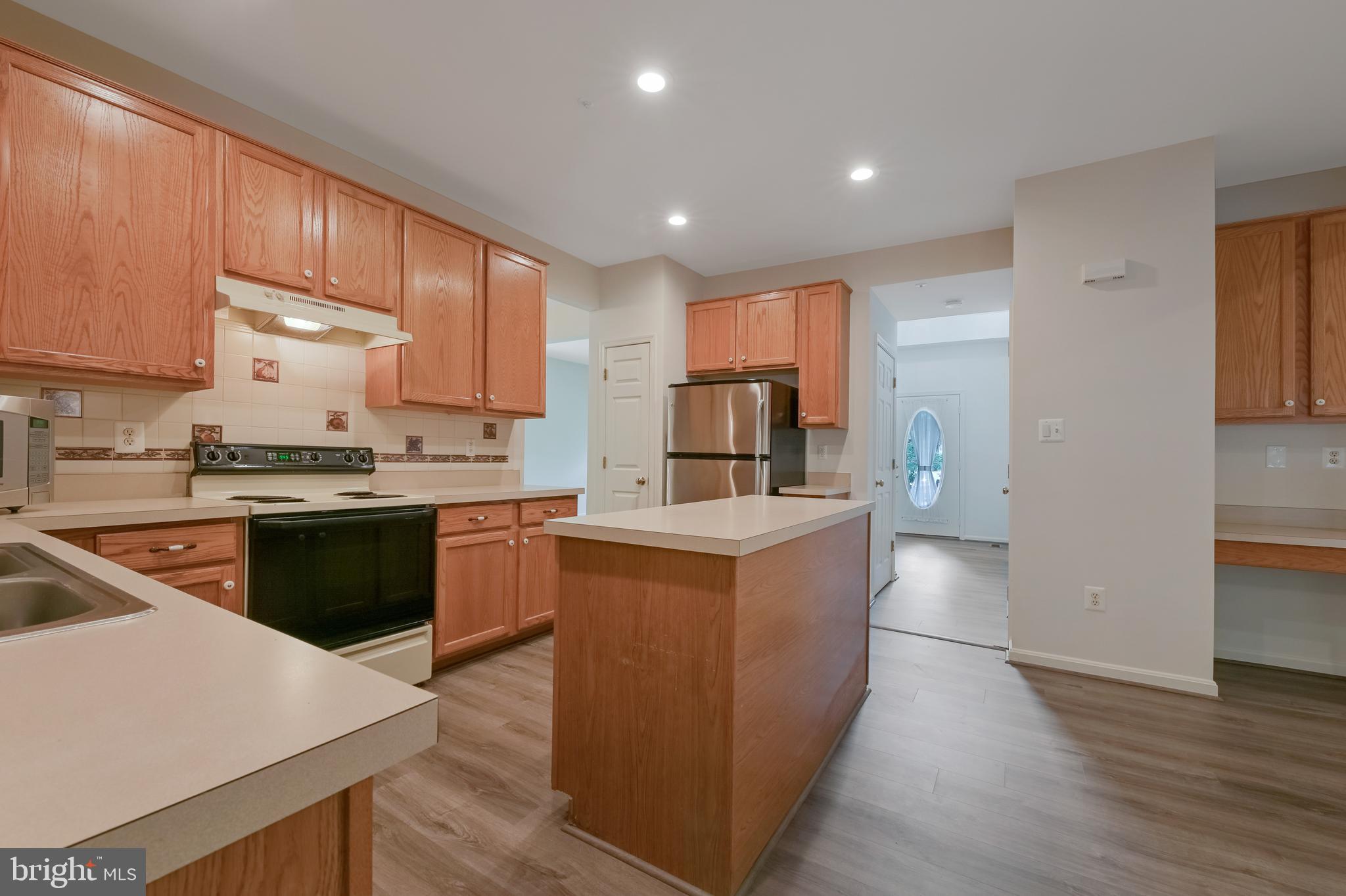 8008 Oat Ridge Court Bowie, MD 20715 - Photo 20 of 55 Kitchen