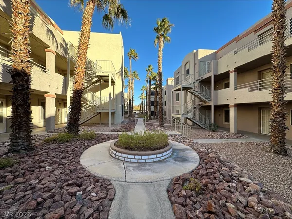 $157,500 | 2076 Mesquite Lane, Unit 302, Laughlin, NV 89029