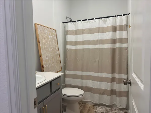 $2,500 | 5724 Knox Lndg Drive, Rosenberg, TX 77469