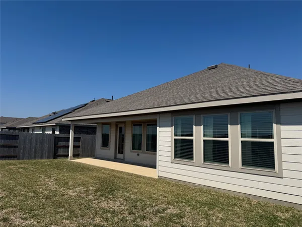 $2,500 | 5724 Knox Lndg Drive, Rosenberg, TX 77469