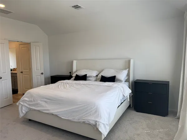 $2,500 | 5724 Knox Lndg Drive, Rosenberg, TX 77469