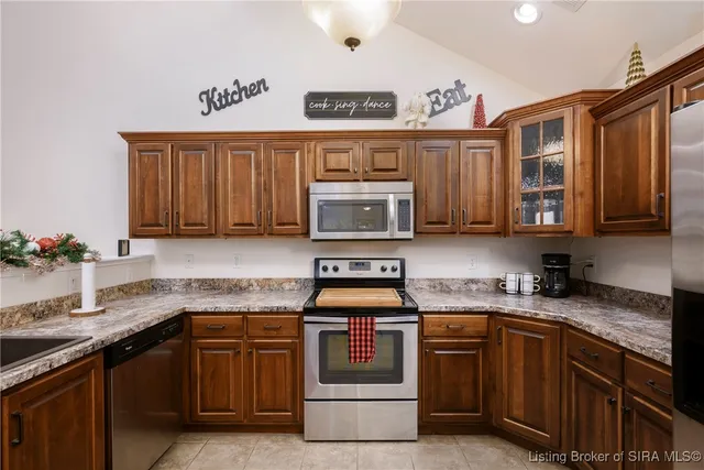 $299,900 | 6465 Stillbrook Place, Georgetown, IN 47122