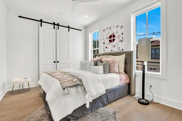 a view of walk in closet