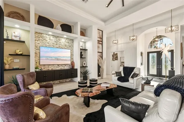 $2,299,000 | 8977 Crooked Stick Court, Naples, FL 34113