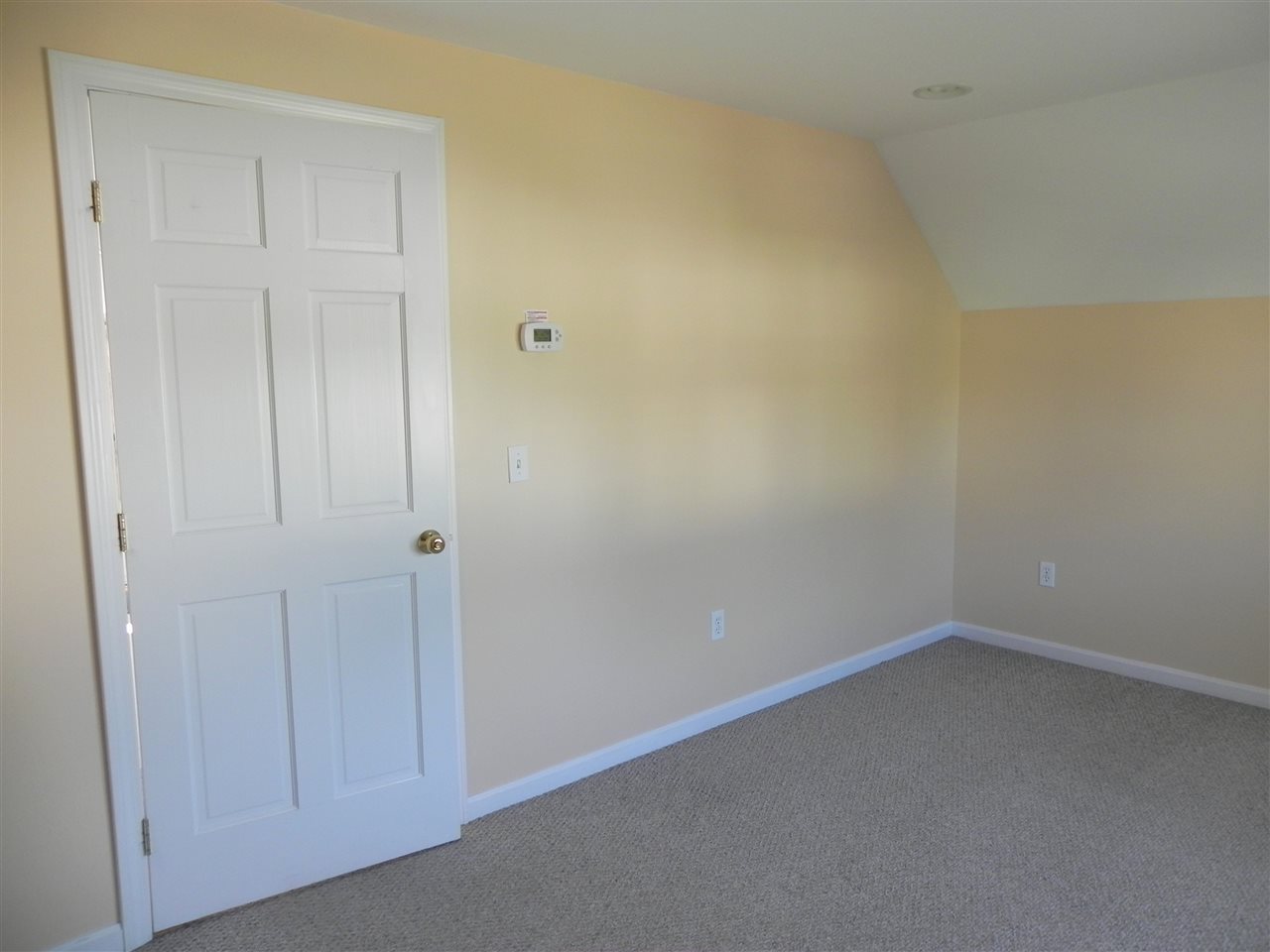 10 Carroll Street Exeter, NH 03833 - Photo 12 of 34