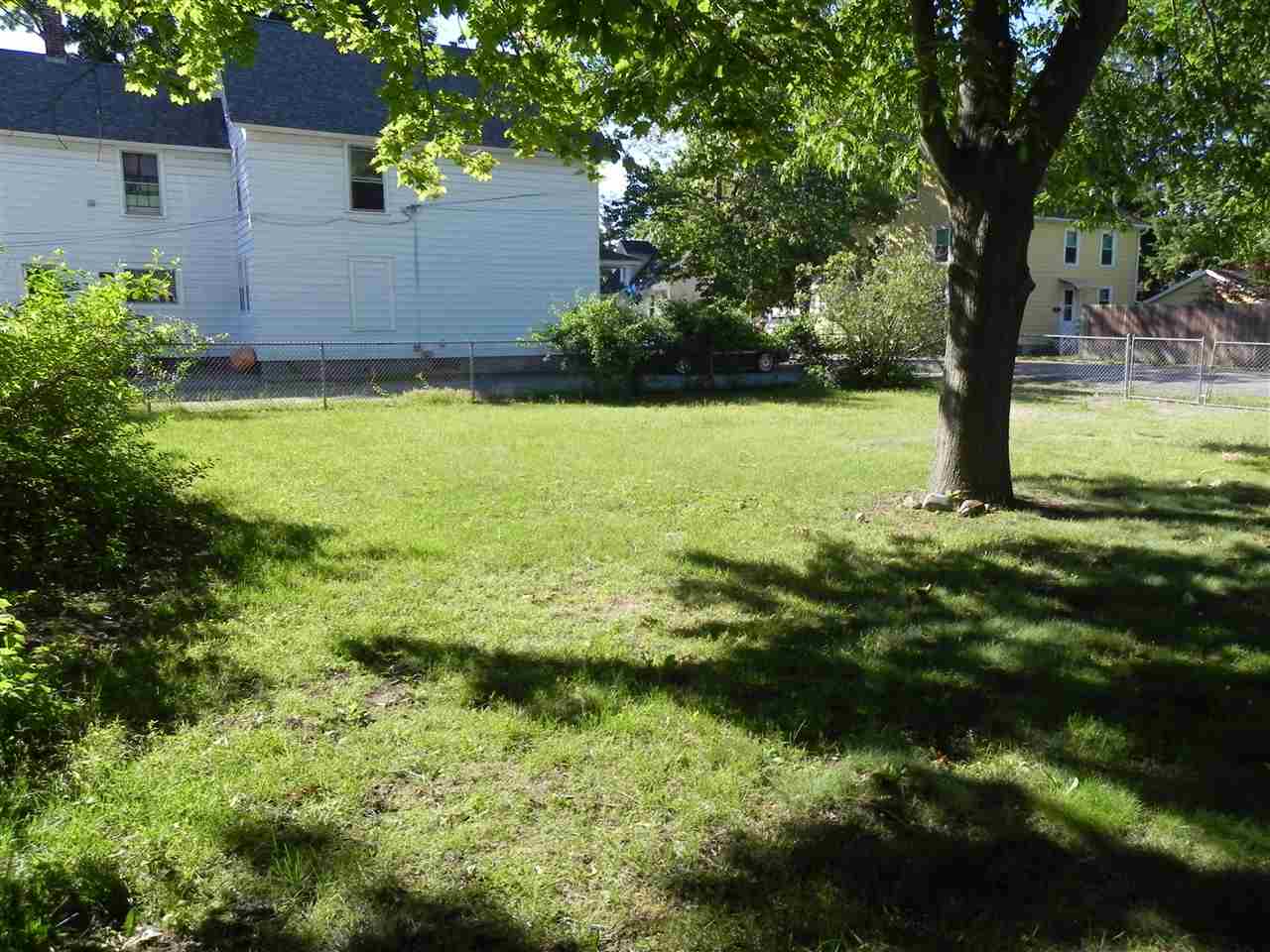 10 Carroll Street Exeter, NH 03833 - Photo 15 of 34