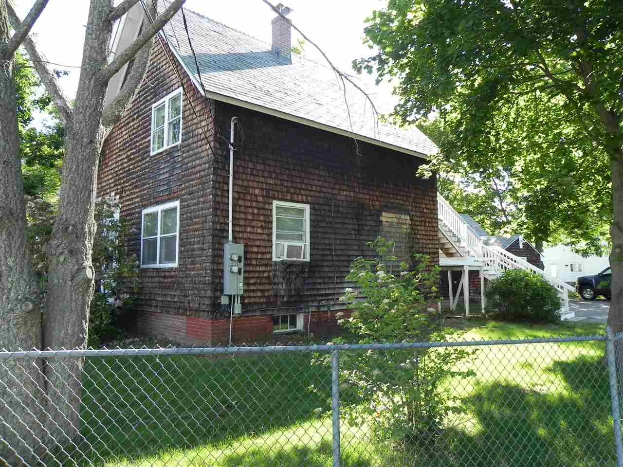 10 Carroll Street Exeter, NH 03833 - Photo 5 of 34