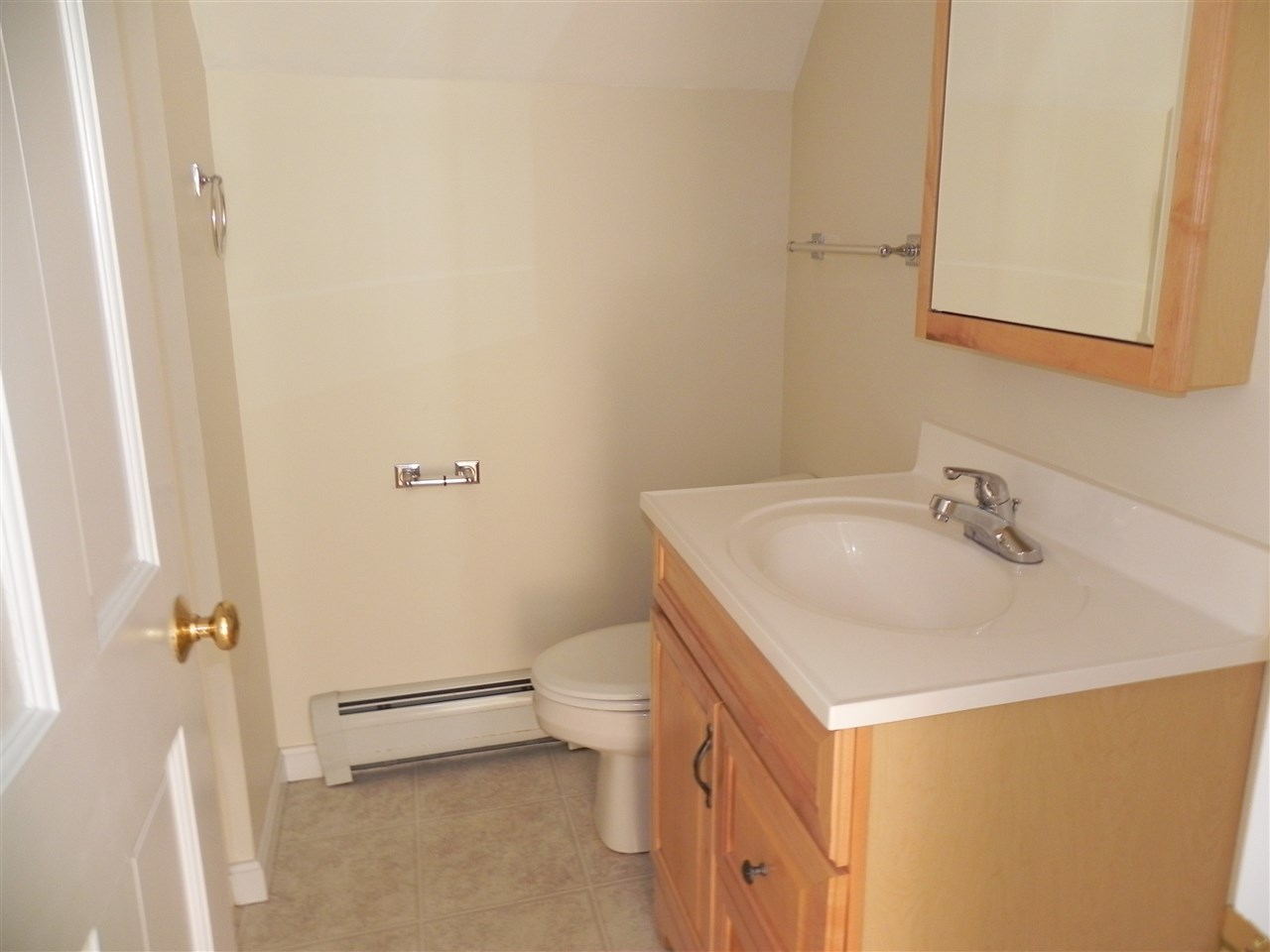 10 Carroll Street Exeter, NH 03833 - Photo 9 of 34