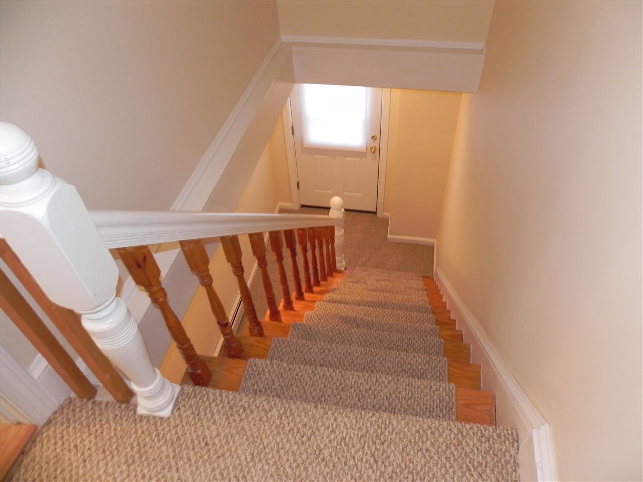 10 Carroll Street Exeter, NH 03833 - Photo 10 of 34