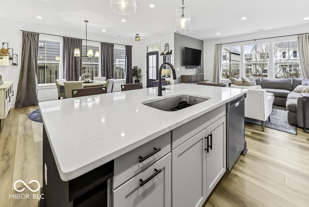 1053 West 18th Street Indianapolis, IN 46202 - Photo 15 of 49