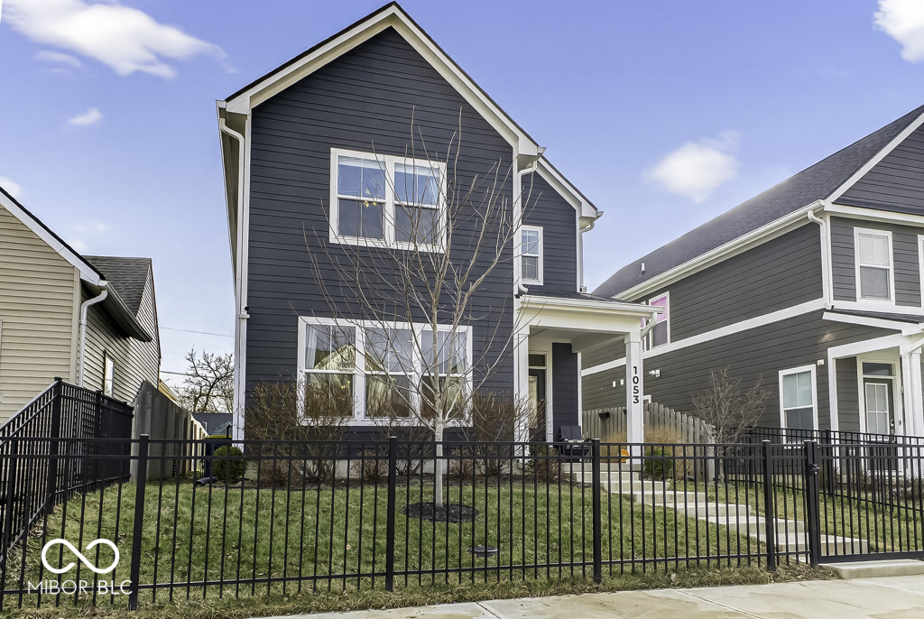 1053 West 18th Street Indianapolis, IN 46202 - Photo 2 of 49