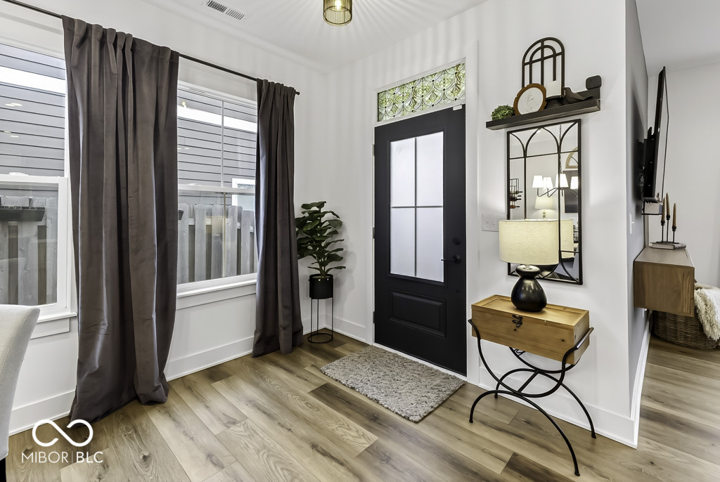 1053 West 18th Street Indianapolis, IN 46202 - Photo 6 of 49