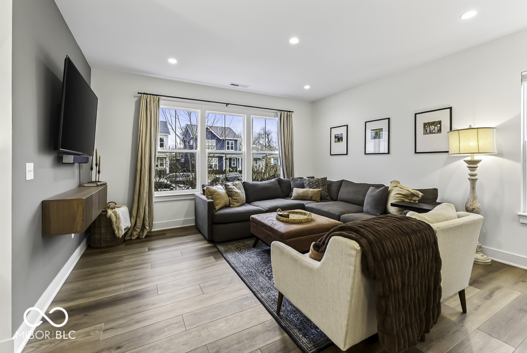 1053 West 18th Street Indianapolis, IN 46202 - Photo 7 of 49