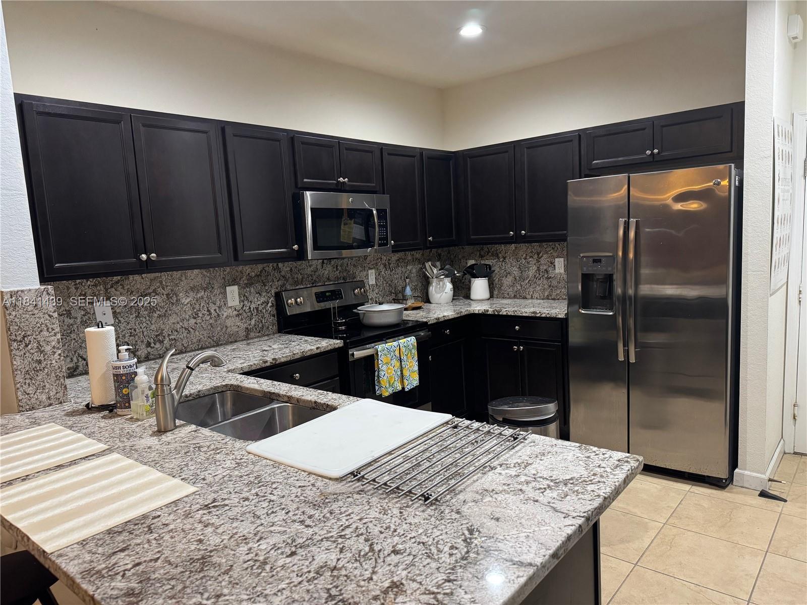 455 Southeast 34th Terrace Homestead, FL 33033 - Photo 14 of 40